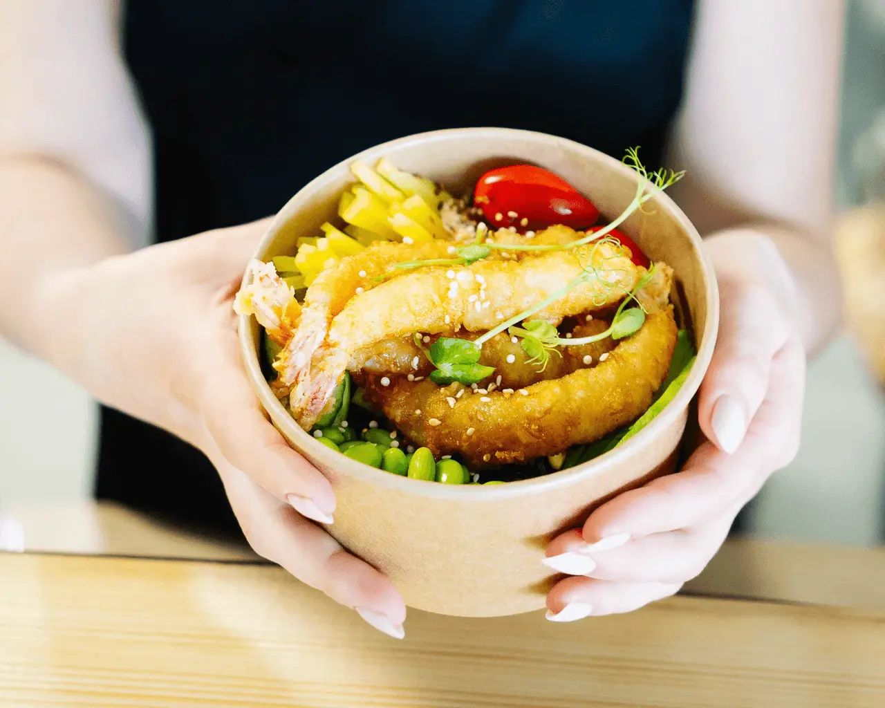 ROI'S Sushi Poke z krewetkami w tempurze